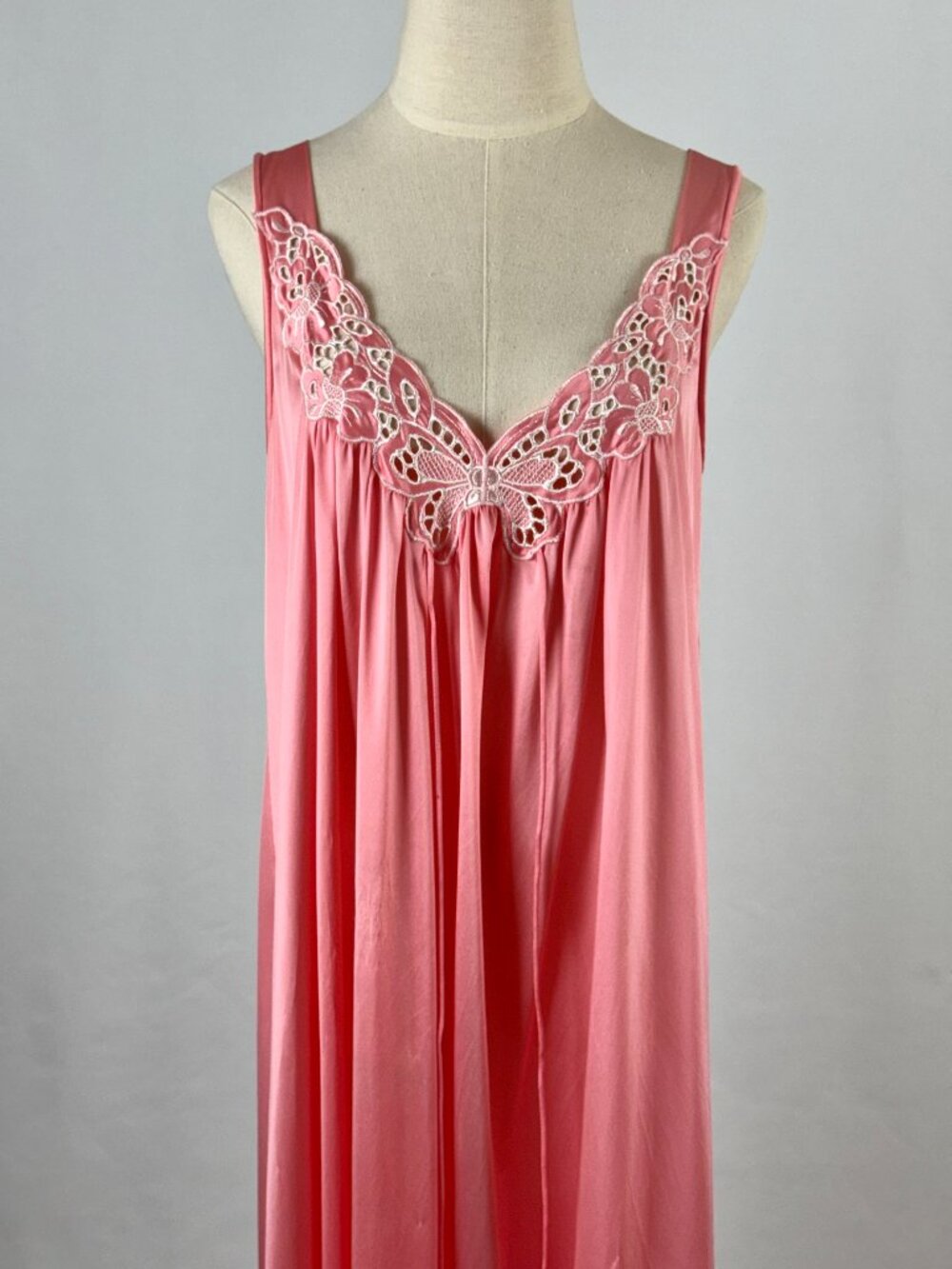 Vtg Vanity Fair Embroidered Slip Nightgown Maxi Butterfly Coral Pink Nylon Satin - Picture 6 of 13